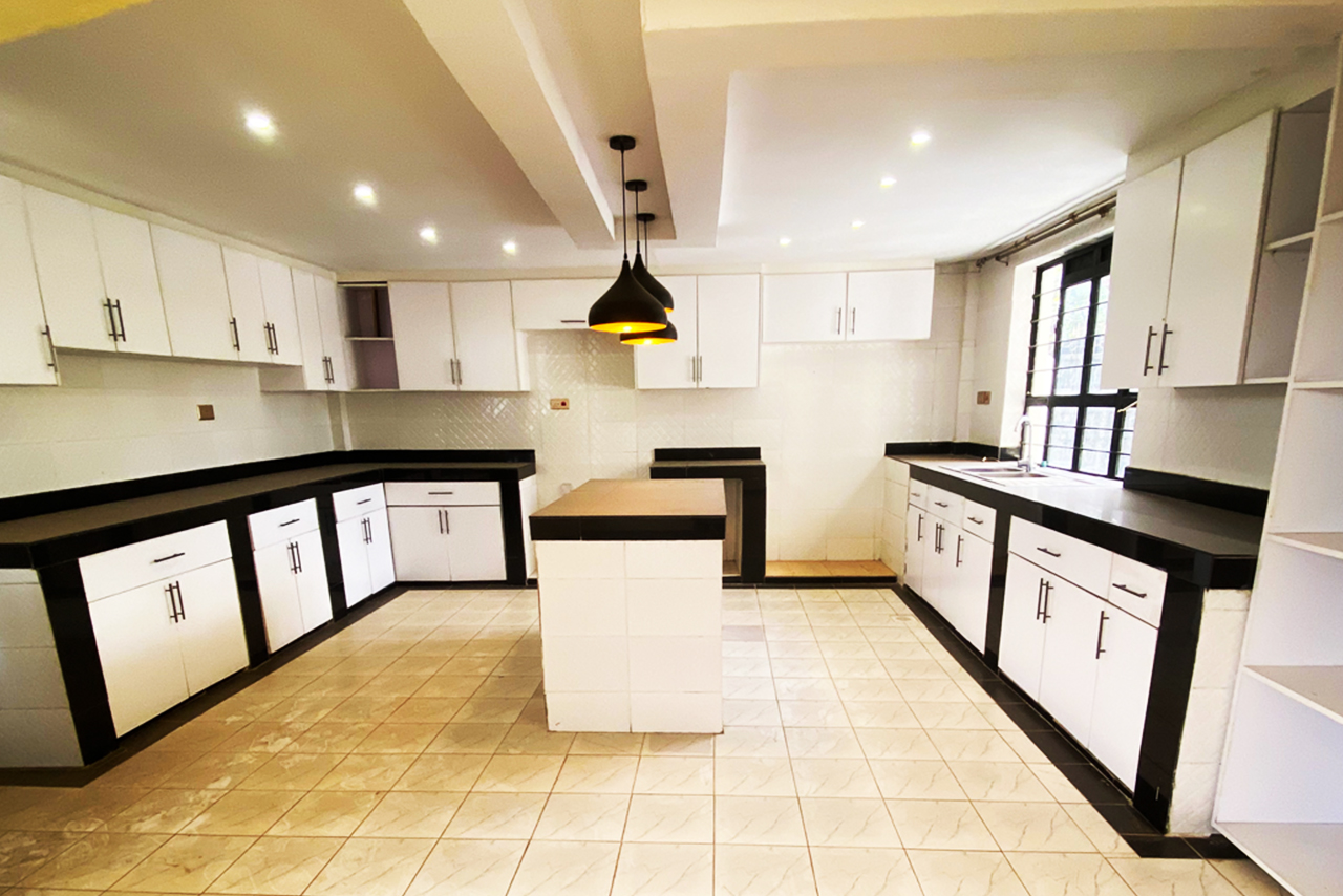 RUIRU 5 BEDROOM MANSION